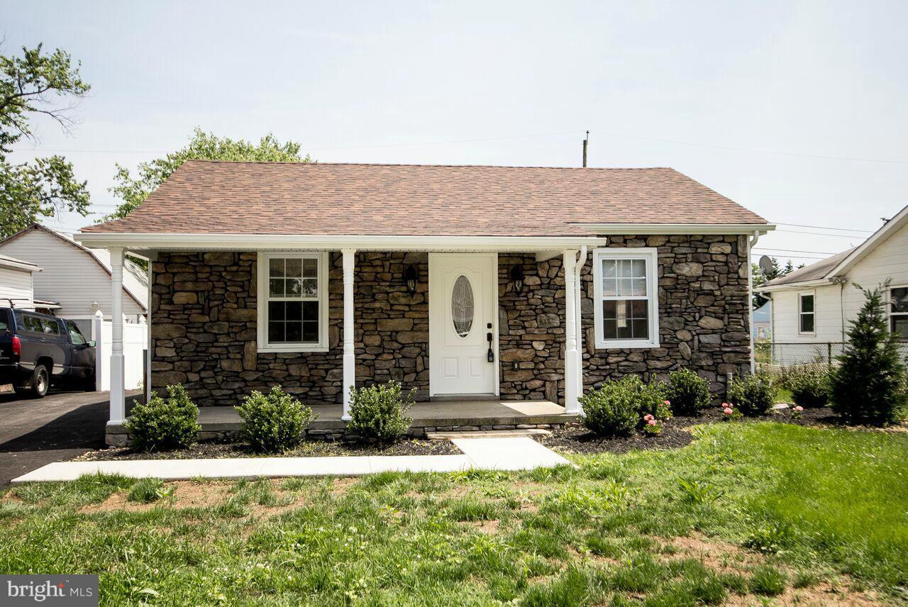1733 Glen Curtis Road Baltimore, MD 21221 - Photo 24 of 24 Exterior (Front)