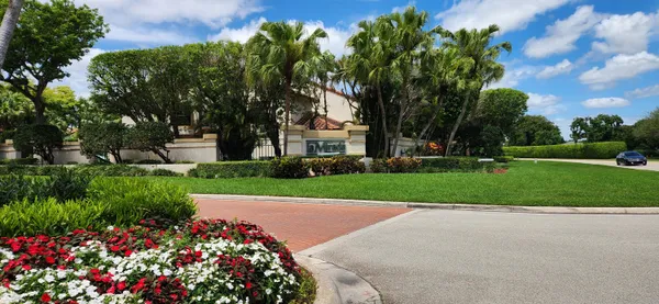 $5,000 | 7798 La Mirada Drive, Boca Raton, FL 33433