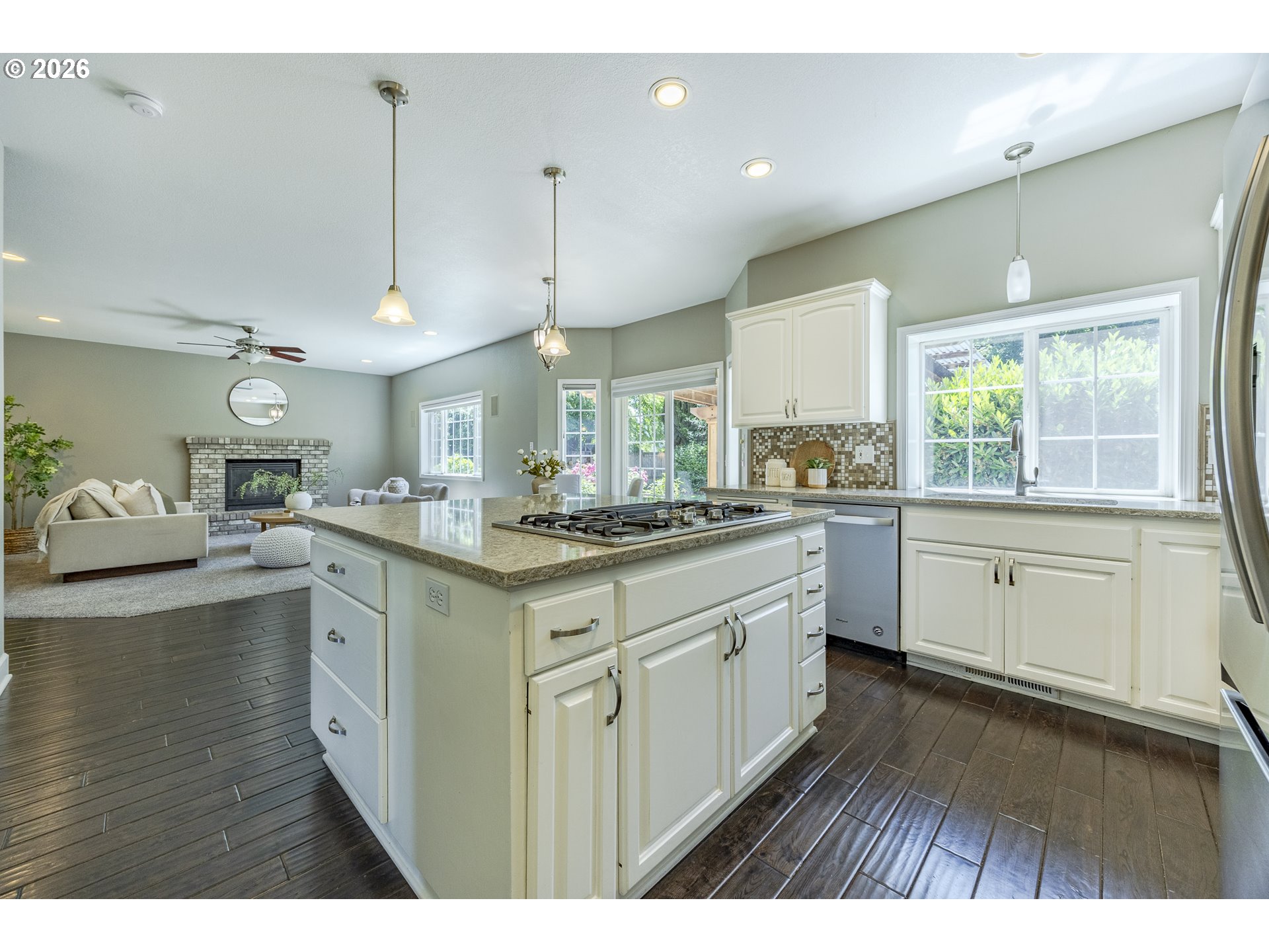 3394 Hampton Way Eugene, OR 97401 - Photo 15 of 46
