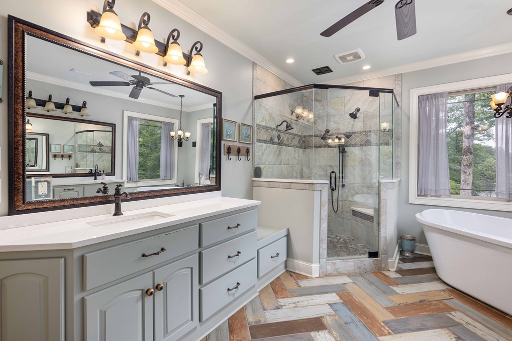 695 Boat Club Road Hamilton, GA 31811 - Photo 15 of 70 Main Level - Primary Bathroom