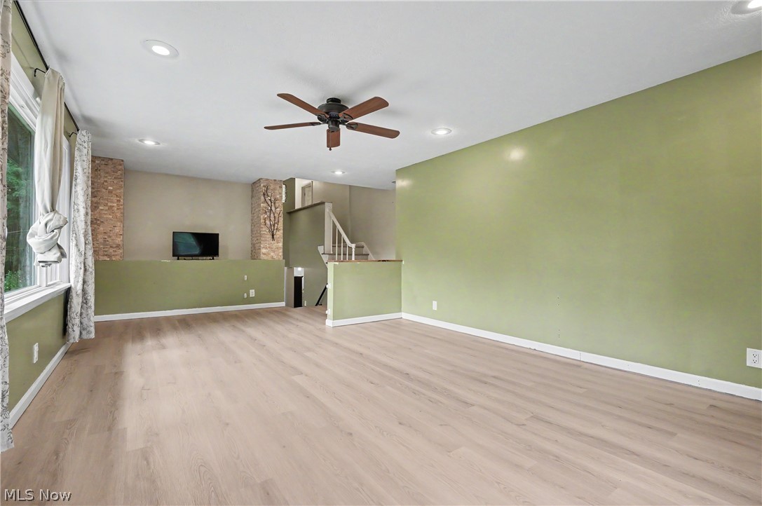 952 Ravenna Road Kent, OH 44240 - Photo 11 of 37 Great room area to make your very own!