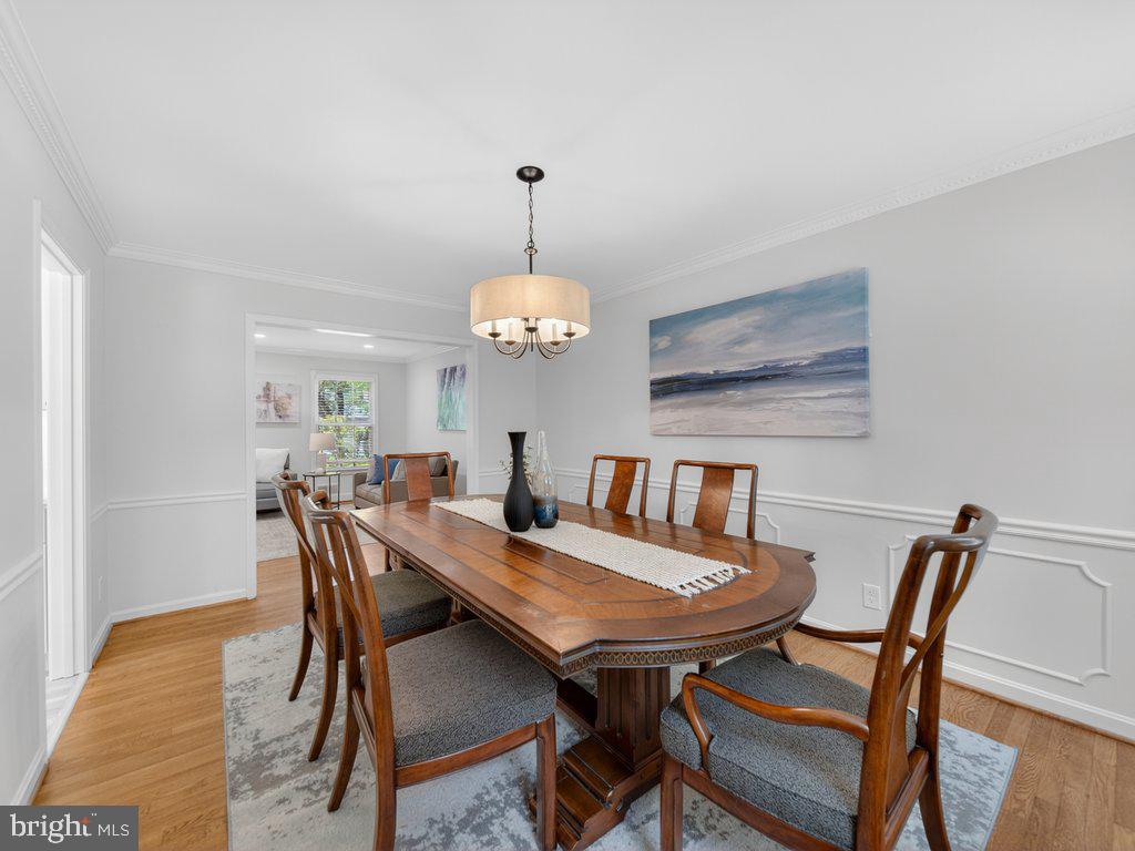 12628 St James Road Rockville, MD 20850 - Photo 20 of 64