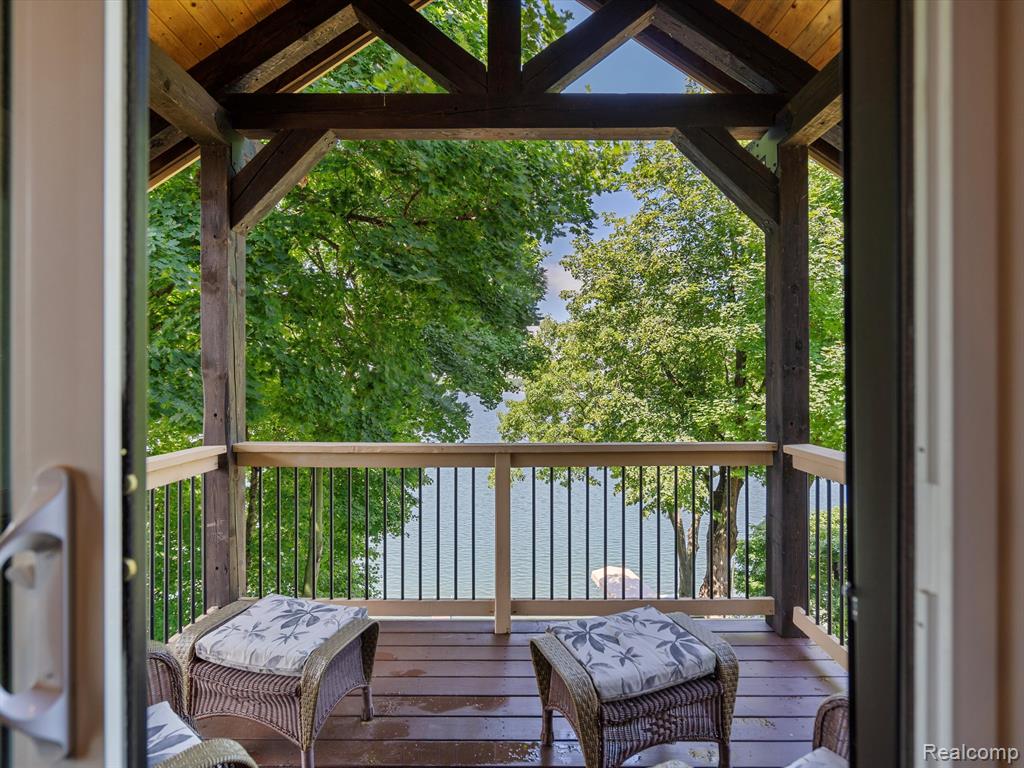 2401 Ridge Road White Lake, MI 48383 - Photo 38 of 84 Gallery Image 38