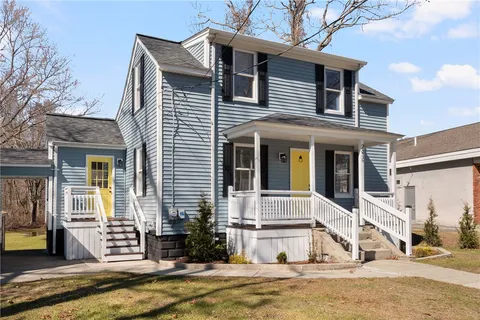$525,000 | 292 Sowams Road, Barrington, RI 02806