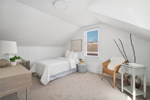 $525,000 | 292 Sowams Road, Barrington, RI 02806