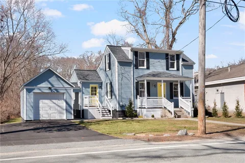 $525,000 | 292 Sowams Road, Barrington, RI 02806