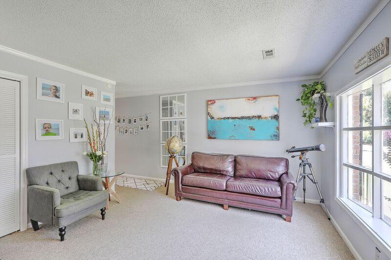730 Inlet Drive Mount Pleasant, SC 29464 - Photo 5 of 25 Inlet LR
