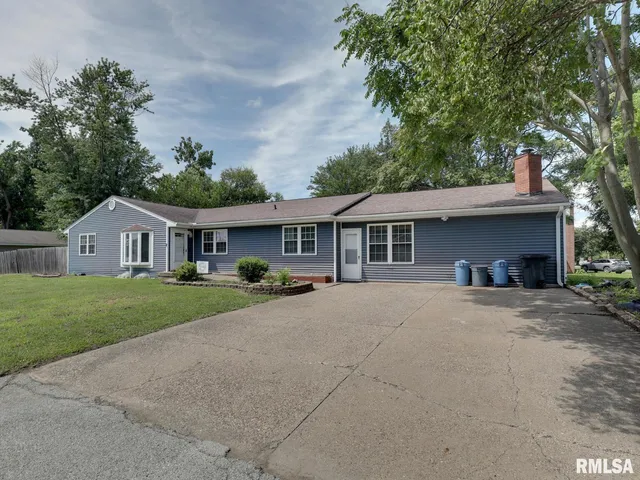 $249,000 | 85 North Warsaw Street, Nauvoo, IL 62354