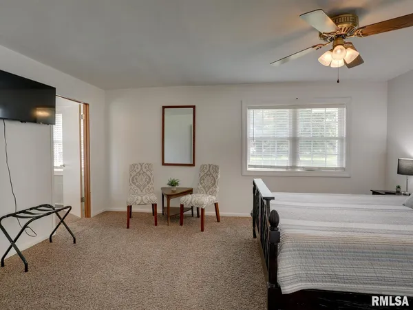 $230,000 | 85 North Warsaw Street, Nauvoo, IL 62354