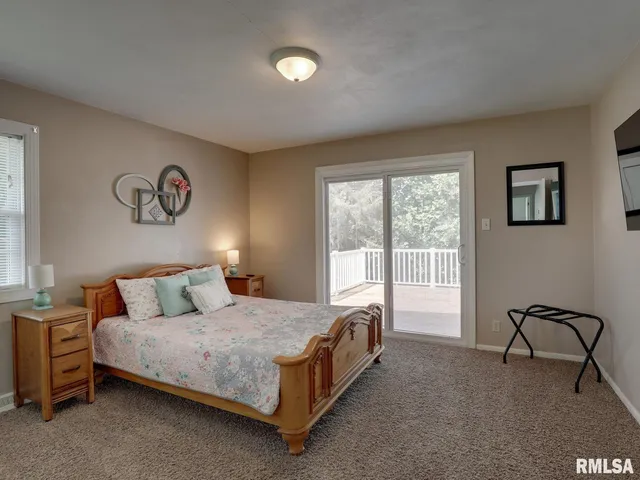 $249,000 | 85 North Warsaw Street, Nauvoo, IL 62354