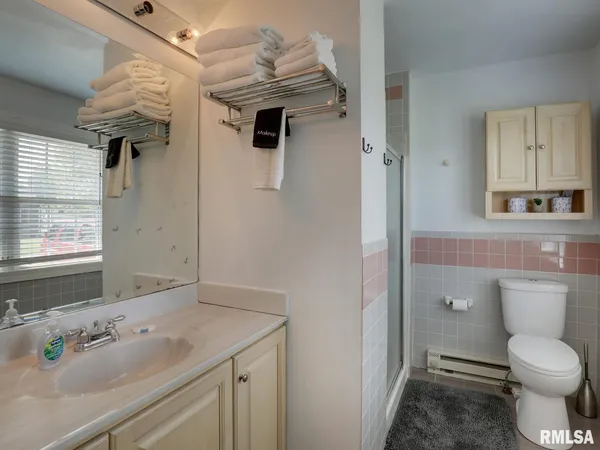 $230,000 | 85 North Warsaw Street, Nauvoo, IL 62354