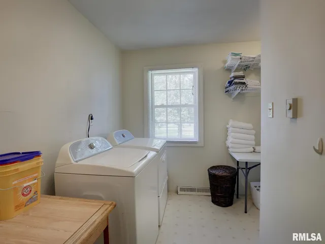 $249,000 | 85 North Warsaw Street, Nauvoo, IL 62354