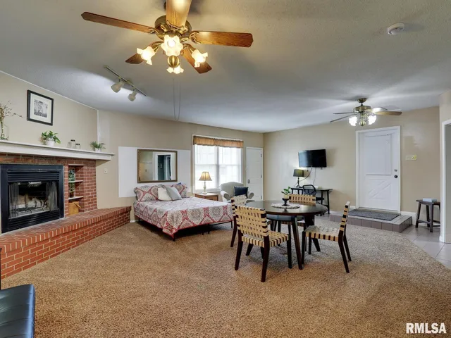 $249,000 | 85 North Warsaw Street, Nauvoo, IL 62354