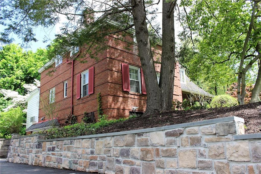 106 Ludwig Road New Castle, PA 16105 - Photo 8 of 23 Gallery Image 8