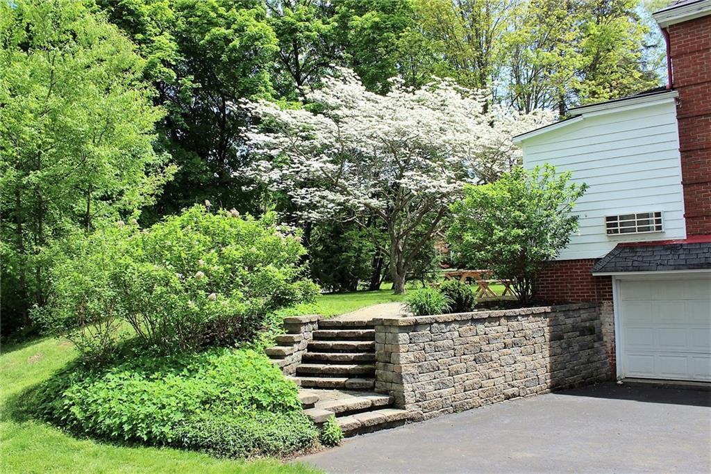 106 Ludwig Road New Castle, PA 16105 - Photo 9 of 23 Gallery Image 9