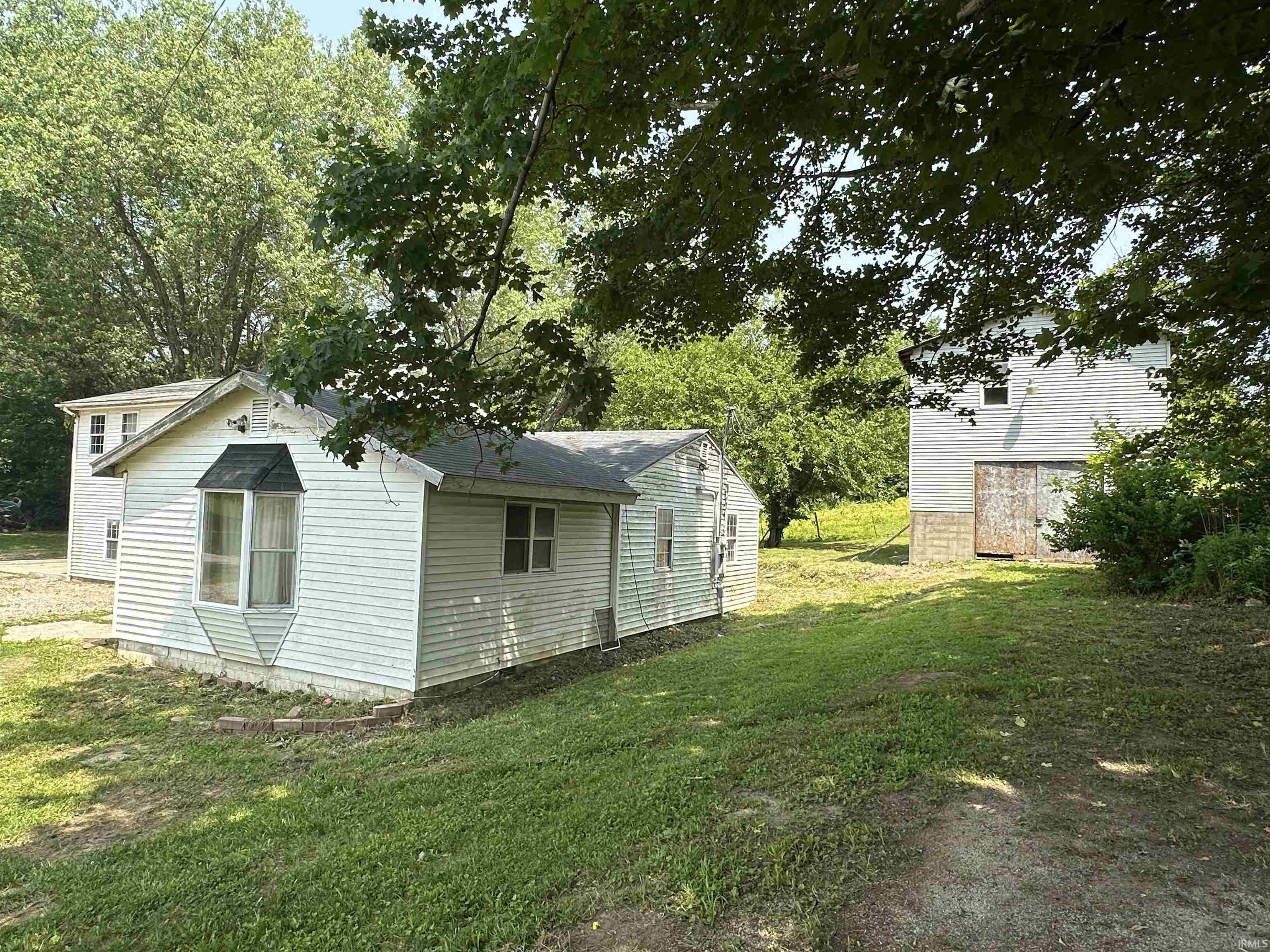 1439 Spice Valley Road Mitchell, IN 47446 - Photo 9 of 13