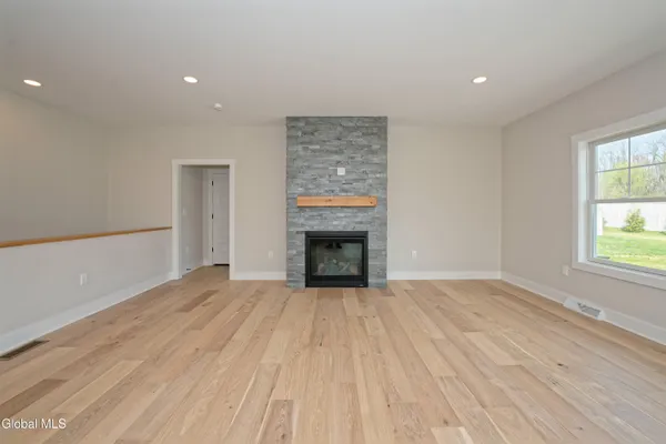 $725,000 | 5 Quail Run, Voorheesville, NY 12186