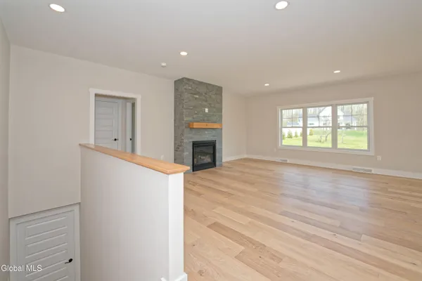 $725,000 | 5 Quail Run, Voorheesville, NY 12186