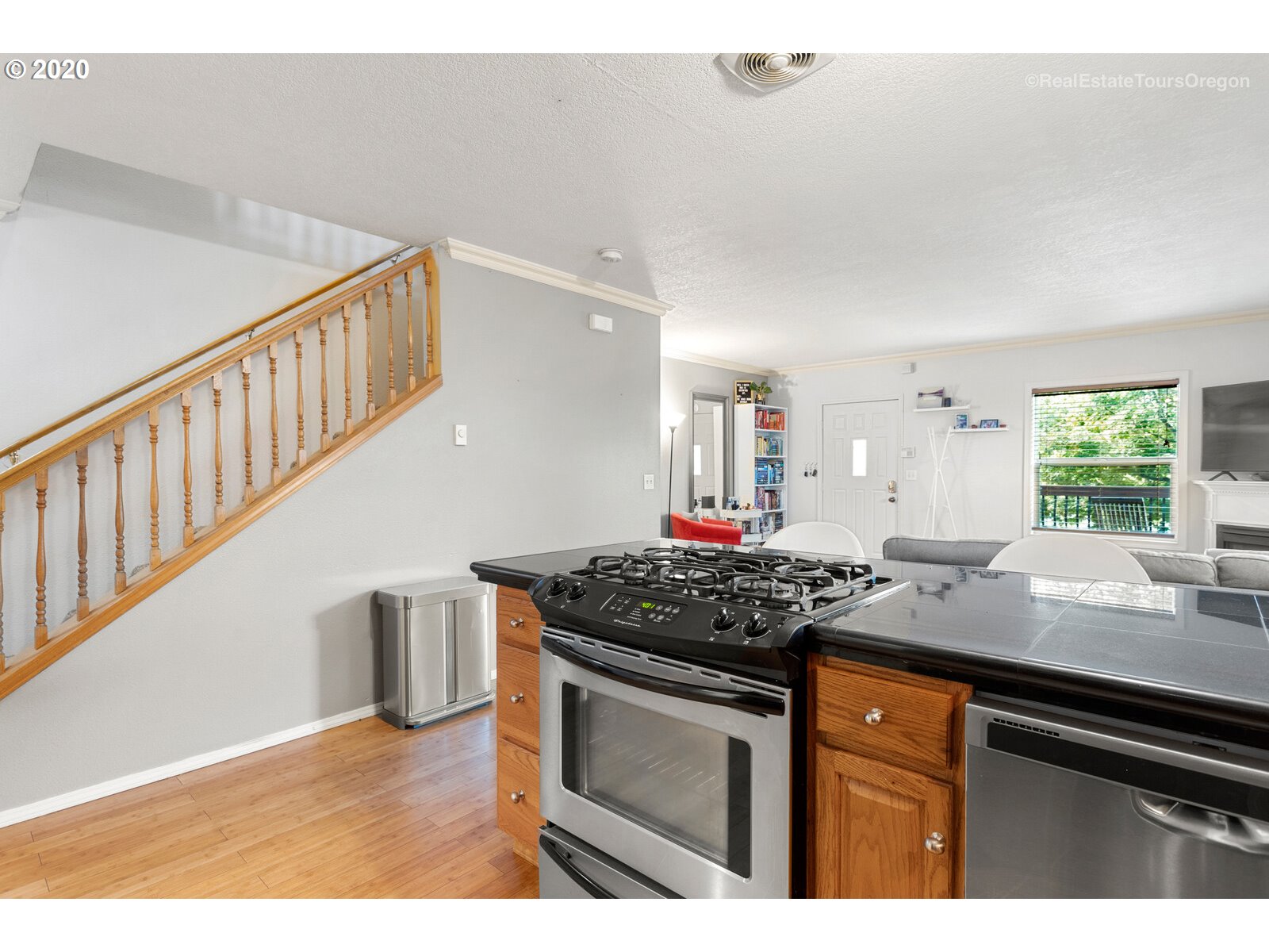 424 Northeast Morris Street, Unit B Portland, OR 97212 - Photo 12 of 31