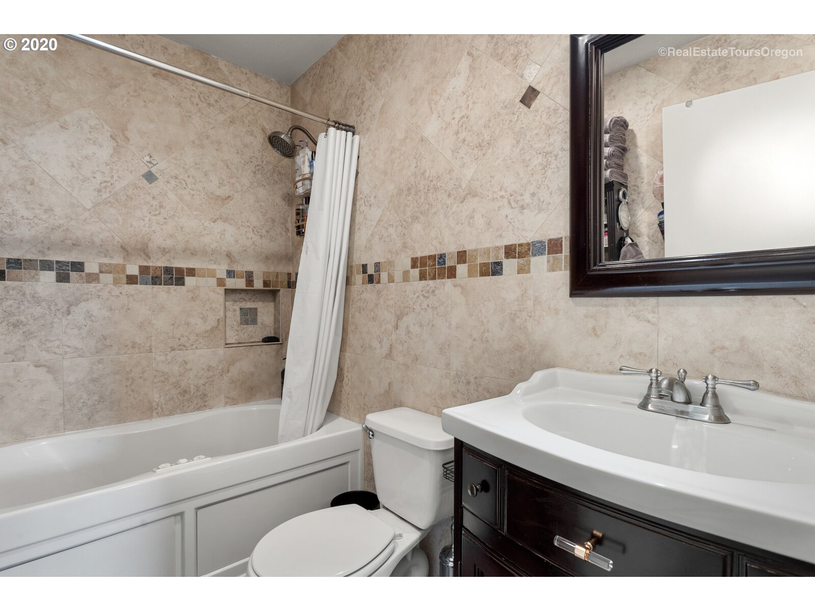424 Northeast Morris Street, Unit B Portland, OR 97212 - Photo 28 of 31
