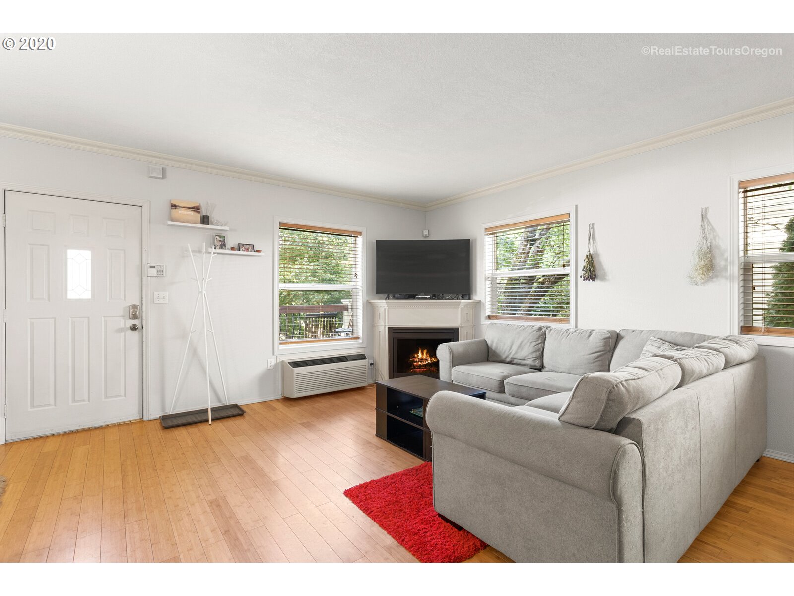 424 Northeast Morris Street, Unit B Portland, OR 97212 - Photo 6 of 31