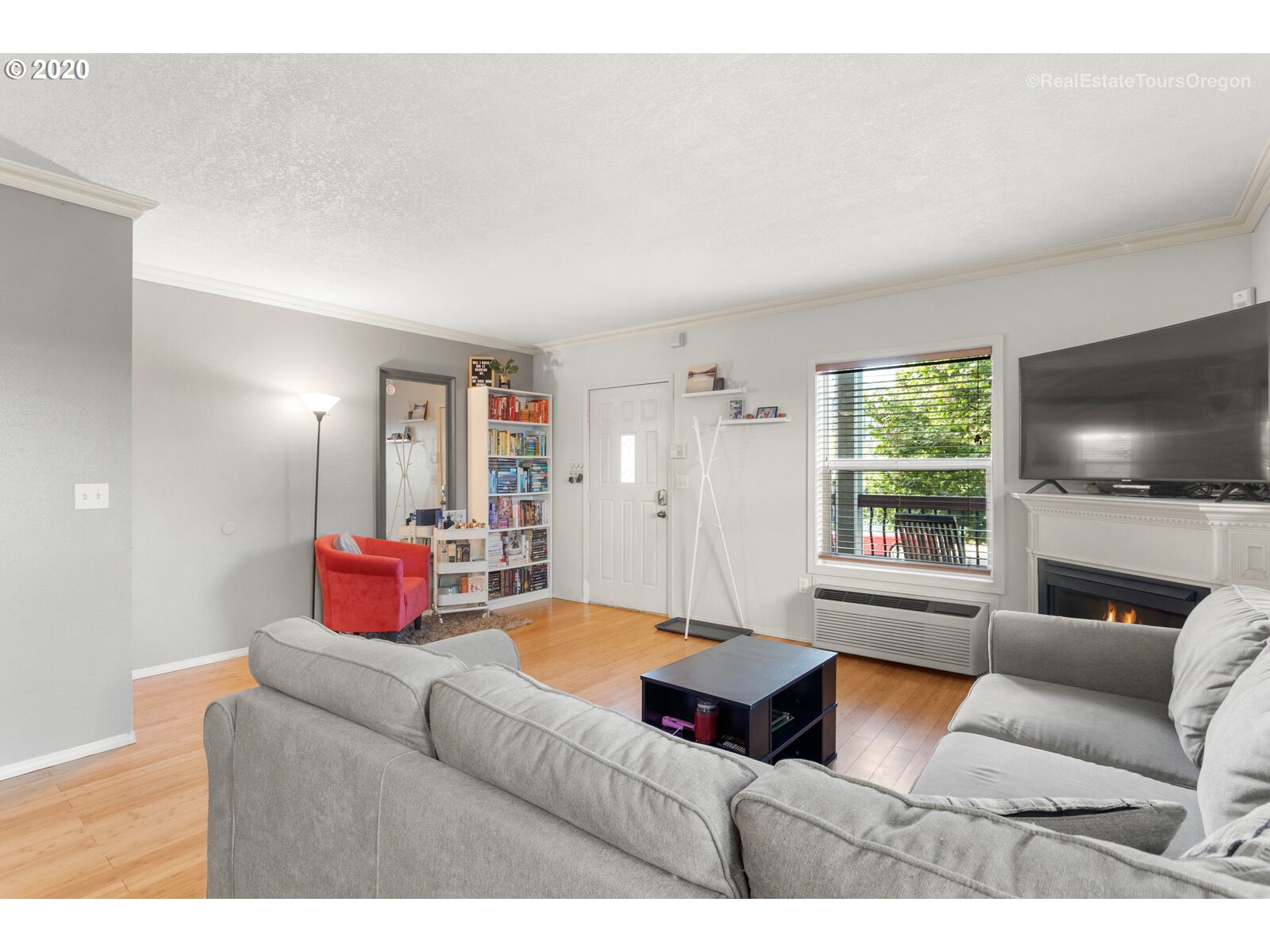 424 Northeast Morris Street, Unit B Portland, OR 97212 - Photo 7 of 31