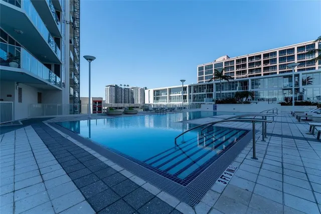 $5,300 | 175 1st Street South, Unit 406, St. Petersburg, FL 33701