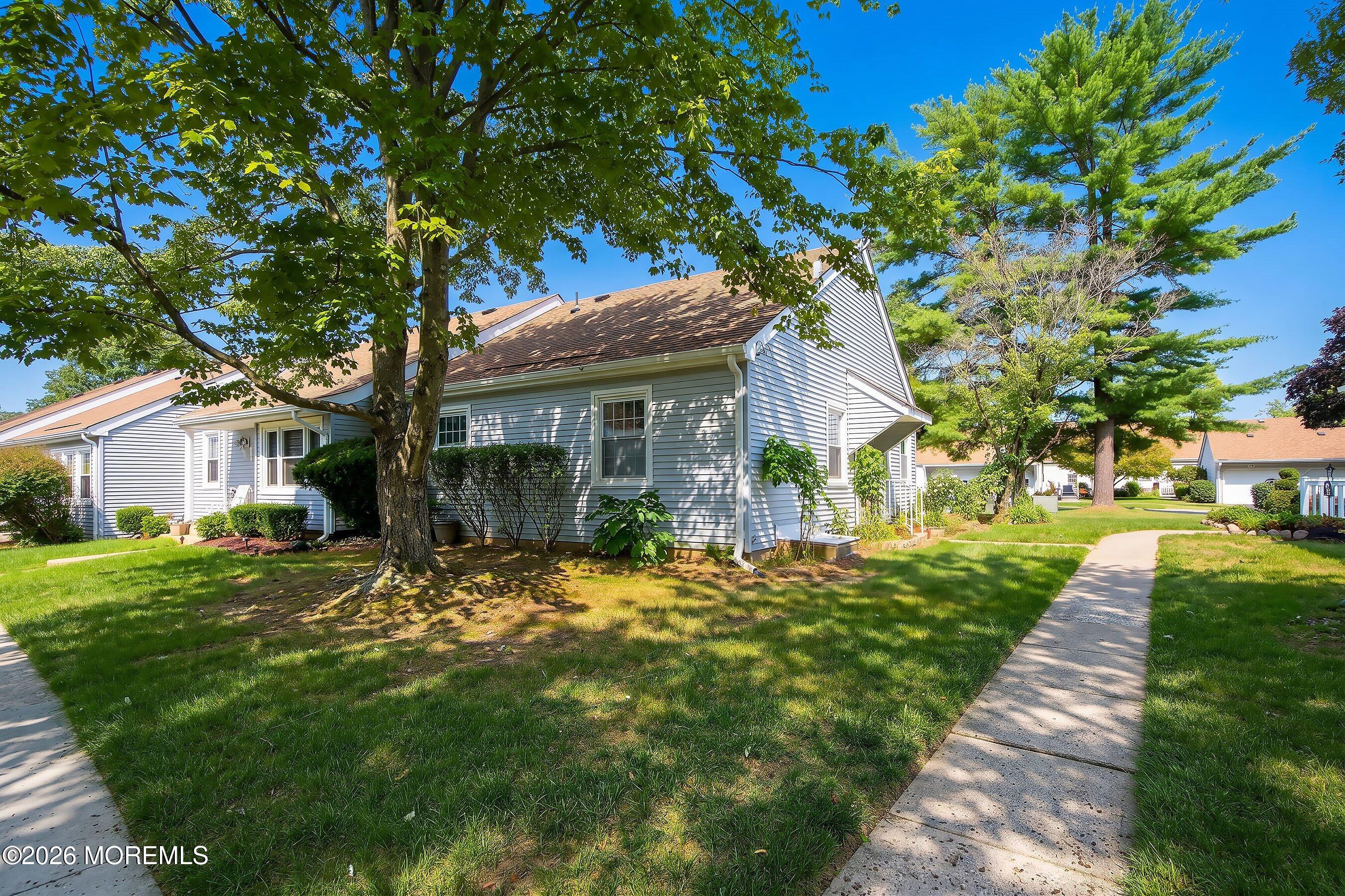 96 Halls Croft Road, Unit D Freehold, NJ 07728 - Photo 18 of 27 21-Rear