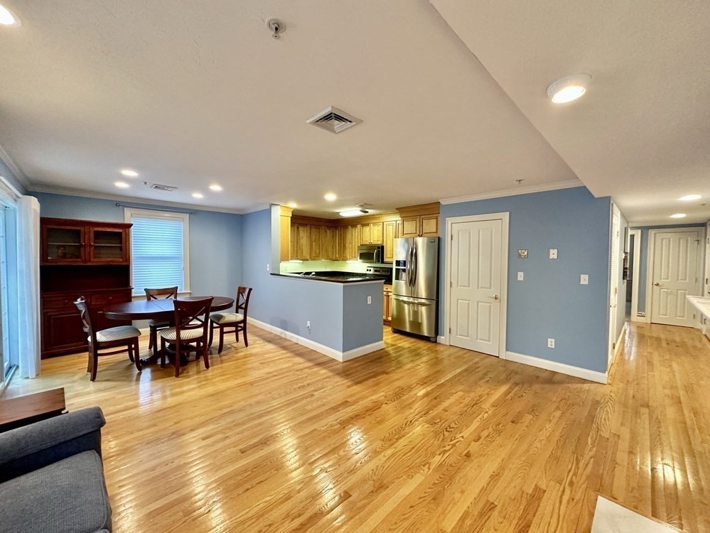 27 Maple Street, Unit B Canton, MA 02021 - Photo 19 of 42 Gallery Image 19