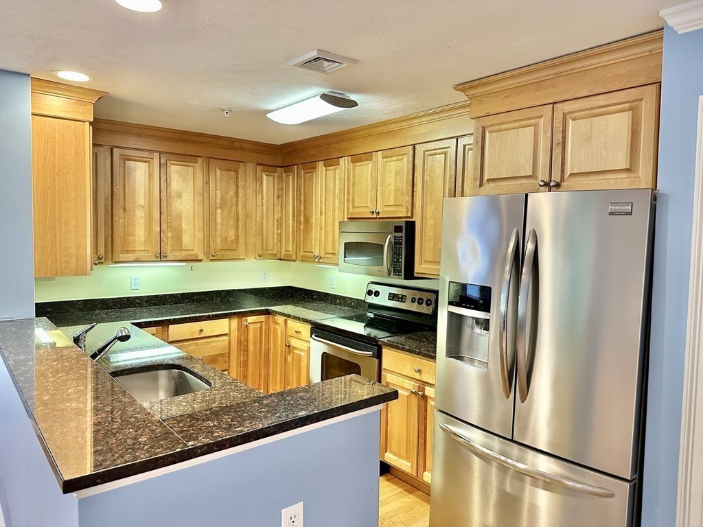 27 Maple Street, Unit B Canton, MA 02021 - Photo 9 of 42 Gallery Image 9