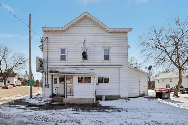 $389,900 | W11057 County Rd D, Pella, WI 54950