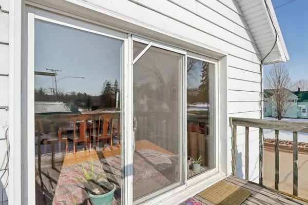 $389,900 | W11057 County Rd D, Pella, WI 54950