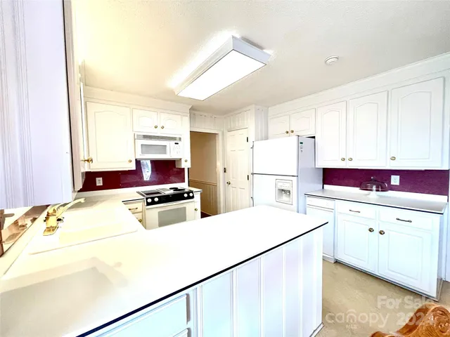 $439,000 | 5486 Kershaw Camden Highway, Heath Springs, SC 29058