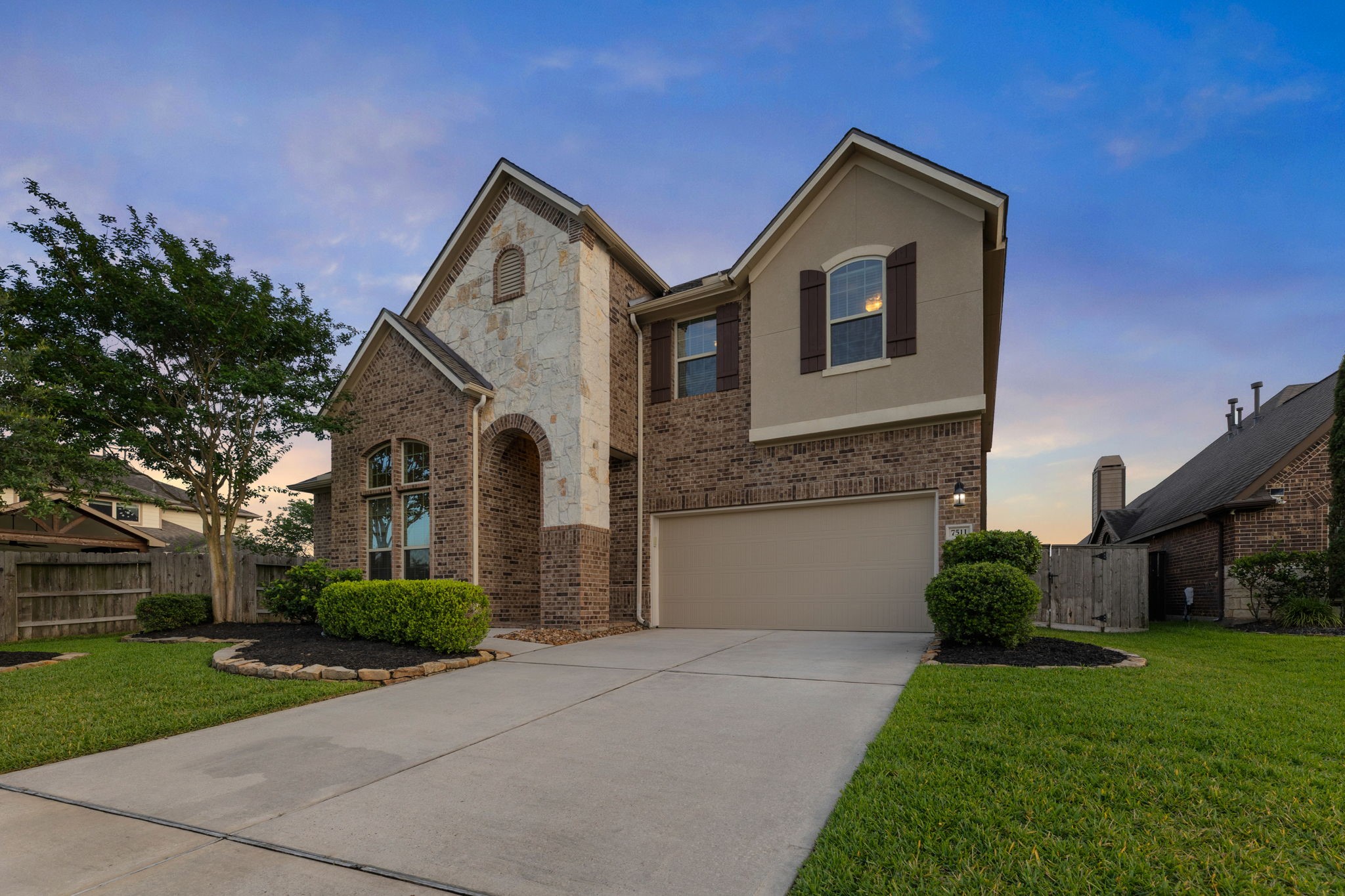 7511 Montecrest Park Court Spring, TX 77379 - Photo 2 of 44