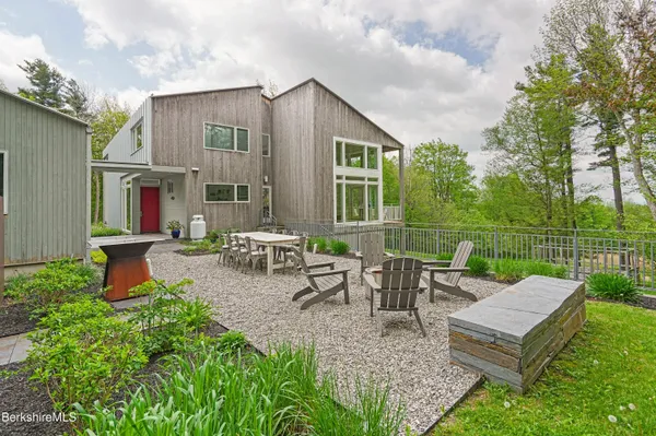 $1,750,000 | 103 Longview Drive, Becket, MA 01223