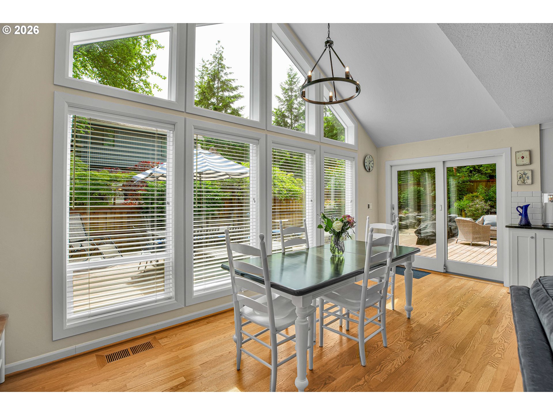 3842 Southwest Coronado Street Portland, OR 97219 - Photo 31 of 48