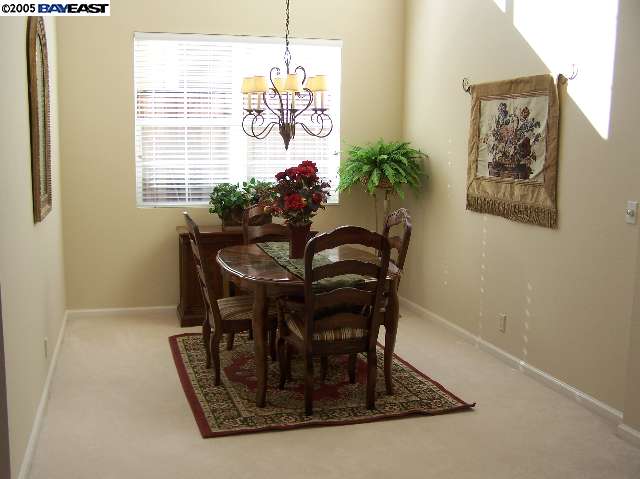 103 Pearlgrass Court San Ramon, CA 94582 - Photo 8 of 8 a dining room with furniture and window