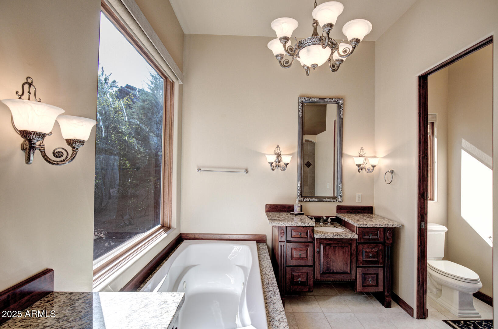 500 North Grapevine Drive Payson, AZ 85541 - Photo 14 of 55 a very nice looking room with a large mirror
