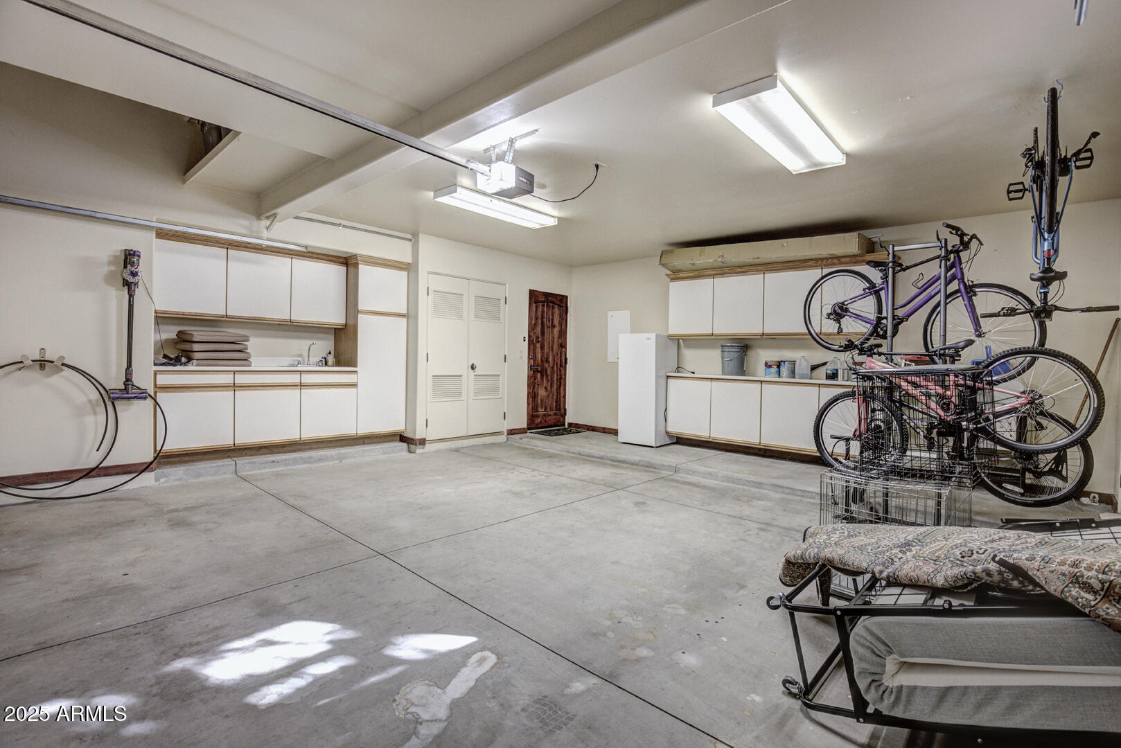 500 North Grapevine Drive Payson, AZ 85541 - Photo 41 of 55 a view of a garage with furniture