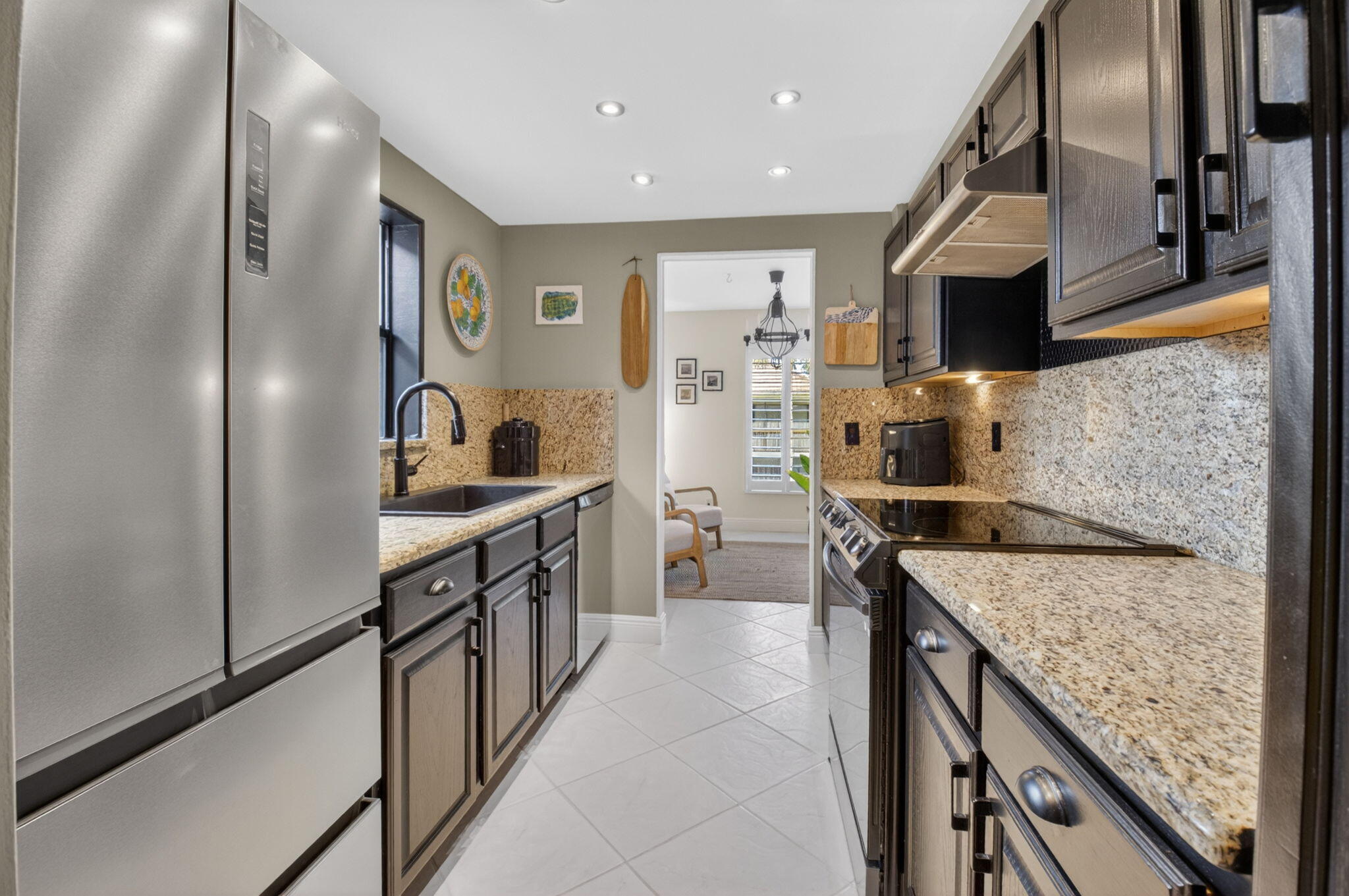 149 Northwest 70th Street, Unit 106C Boca Raton, FL 33487 - Photo 2 of 41 25-web-or-mls-DSC_9358