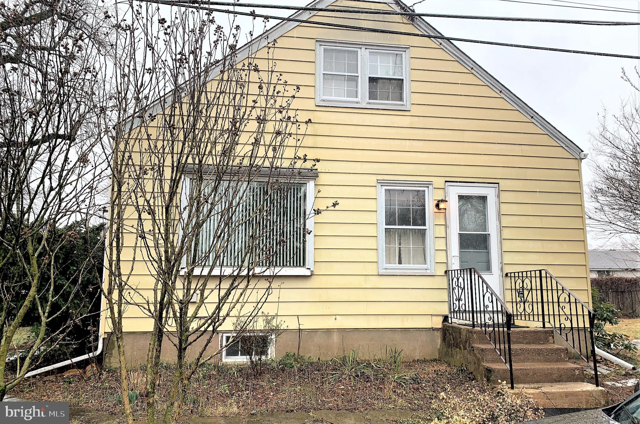2811 New Falls Road Bristol, PA 19007 - Photo 18 of 20 Side of house