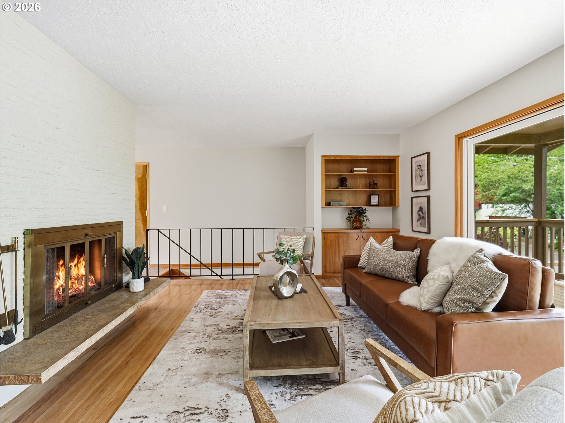 600 Southwest Viewmont Drive Portland, OR 97225 - Photo 12 of 47 Living Room