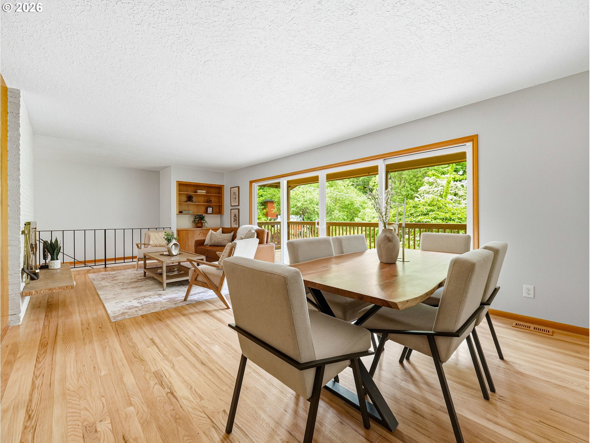 600 Southwest Viewmont Drive Portland, OR 97225 - Photo 13 of 47 Living Room/Dining Room