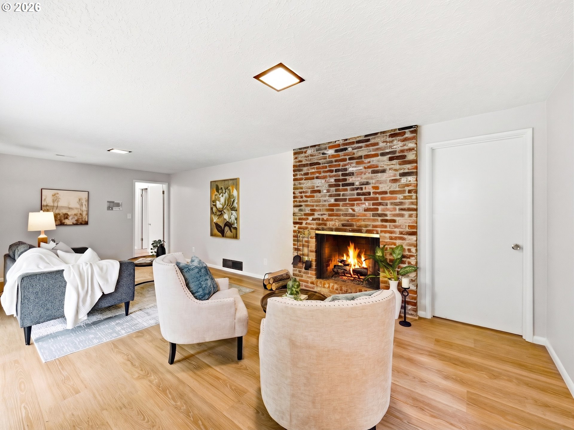 600 Southwest Viewmont Drive Portland, OR 97225 - Photo 30 of 47 Family Room