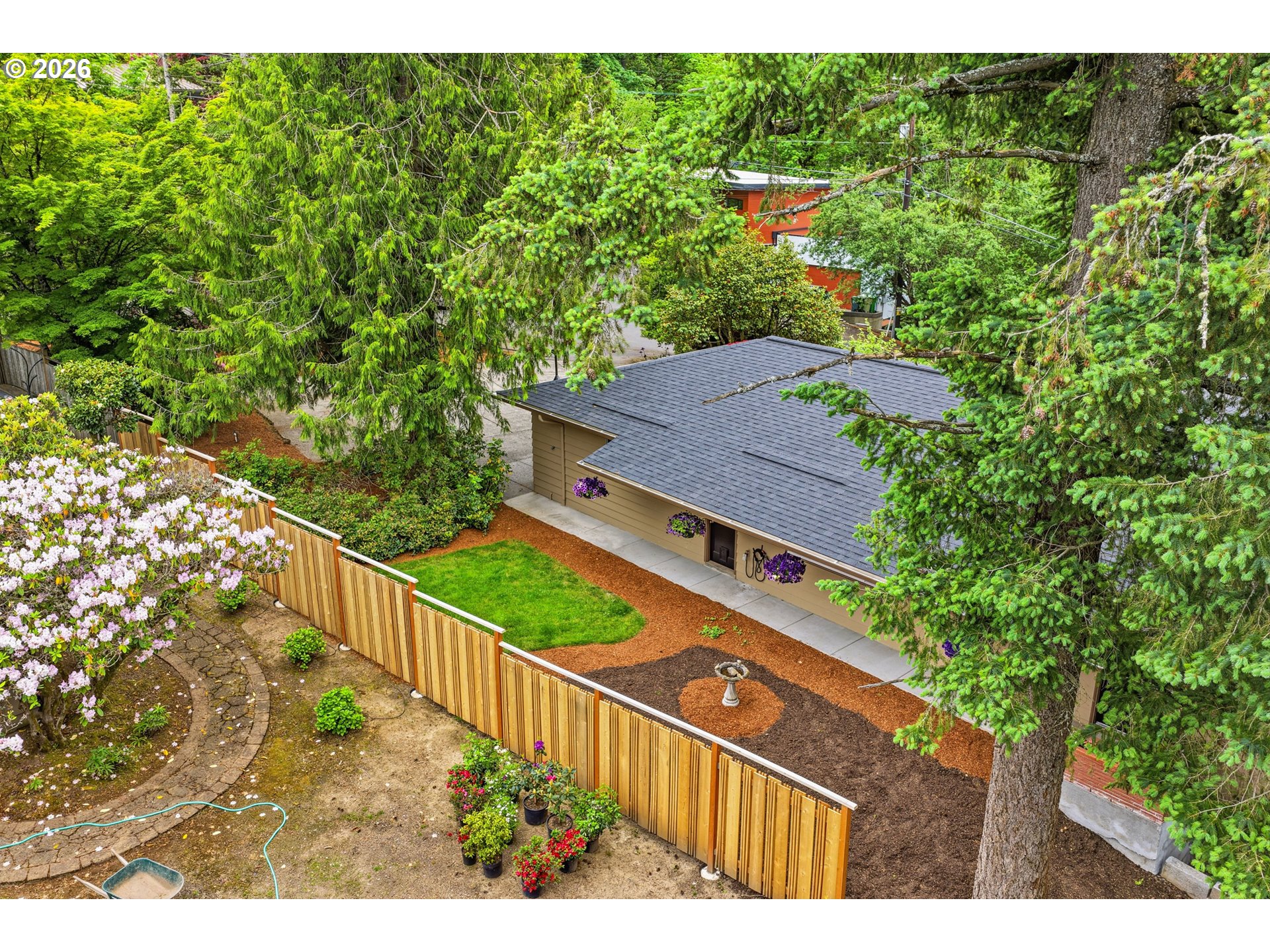 600 Southwest Viewmont Drive Portland, OR 97225 - Photo 3 of 47 Front Yard