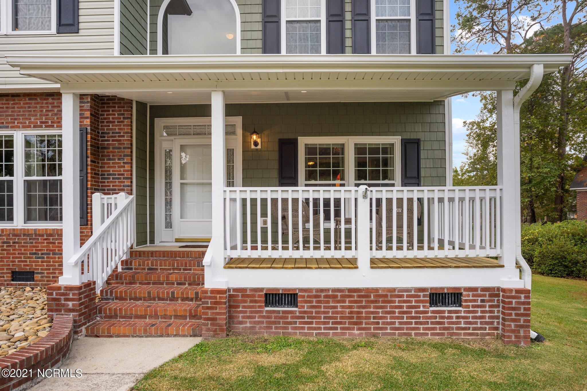 202 Riverbend Road Jacksonville, NC 28540 - Photo 4 of 45 14-web-or-mls-DSC08568