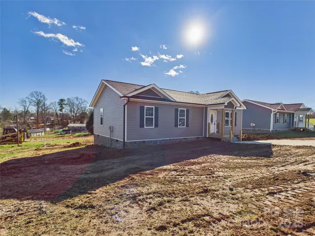 $249,900 | 267 Pleasant Hill Road, Hudson, NC 28638