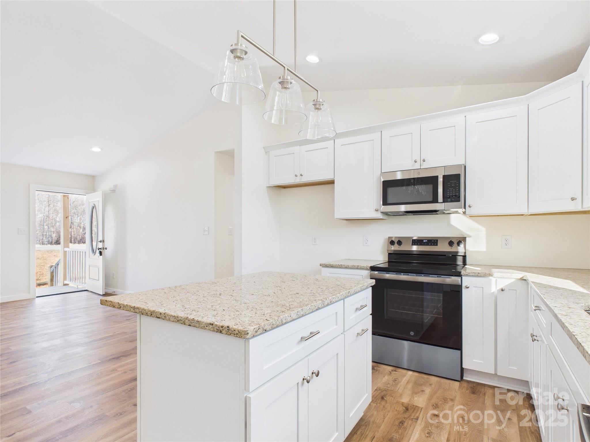 267 Pleasant Hill Road Hudson, NC 28638 - Photo 5 of 33