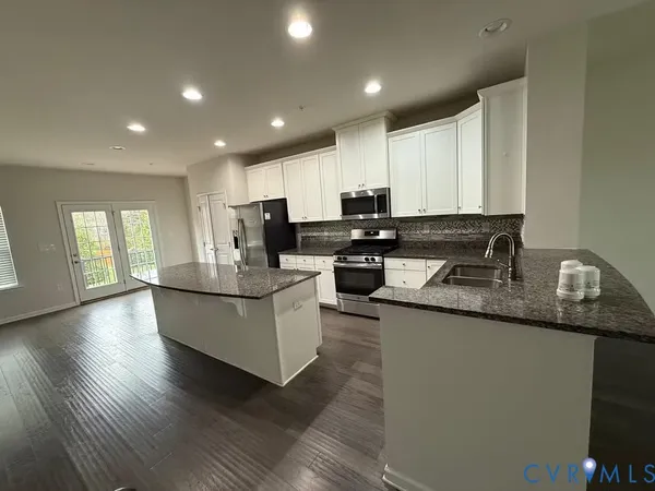 $2,800 | 11955 Shire Vw Way, Henrico, VA 23233