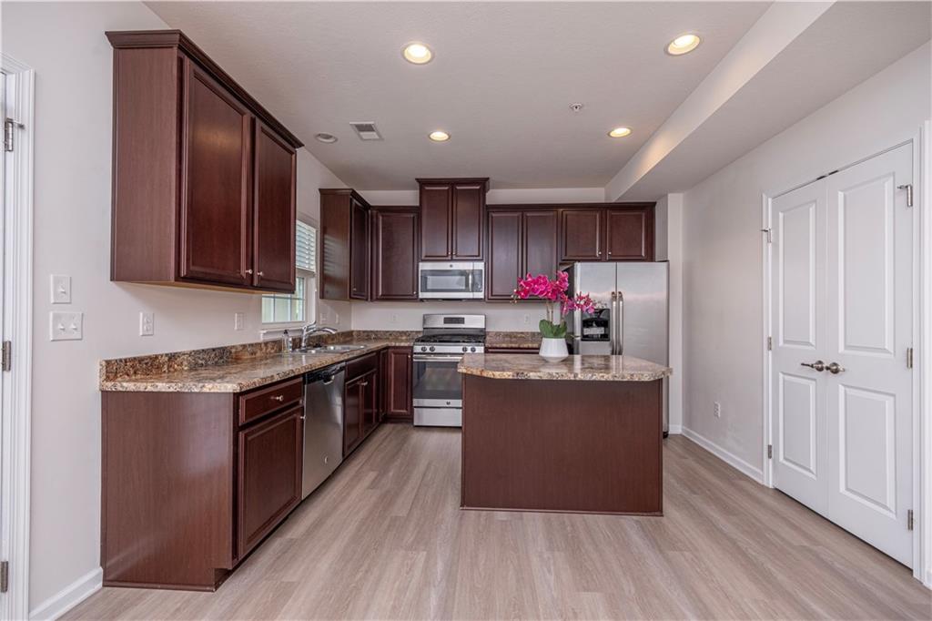 2801 Pointe View Drive Mars, PA 16046 - Photo 13 of 48